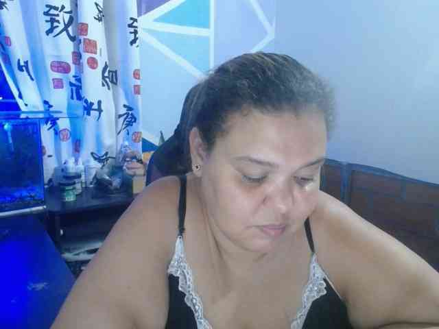 beautifulchubbyqueen webcam