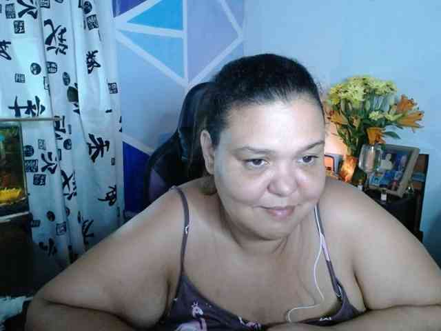 beautifulchubbyqueen webcam