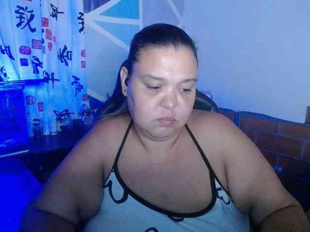 beautifulchubbyqueen webcam