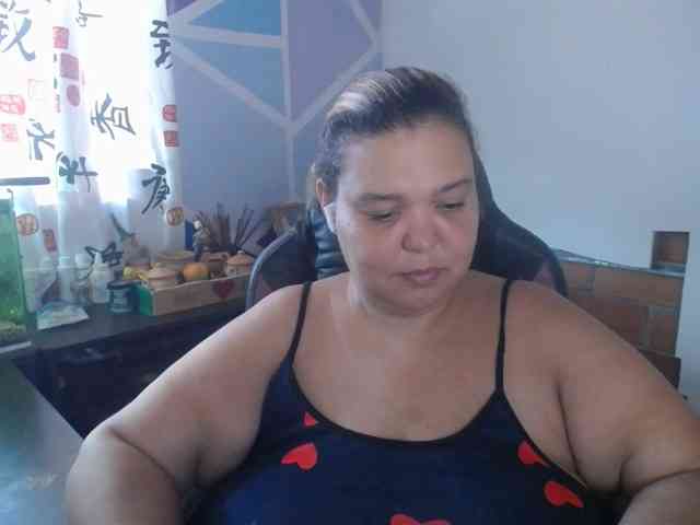 beautifulchubbyqueen webcam