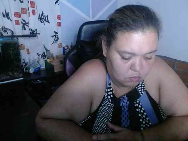 beautifulchubbyqueen webcam