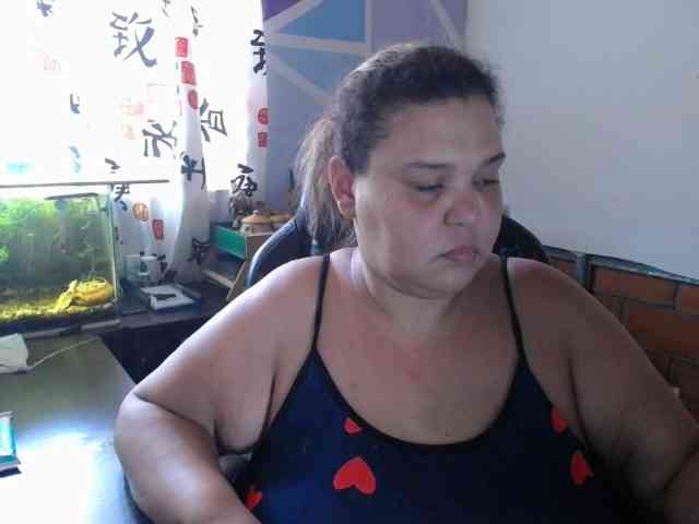 beautifulchubbyqueen webcam