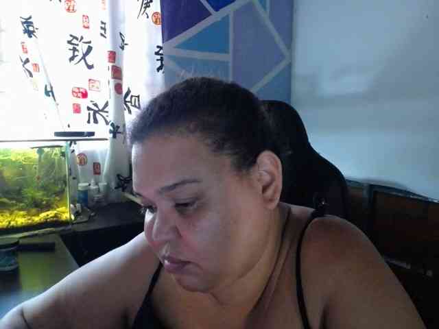 beautifulchubbyqueen webcam