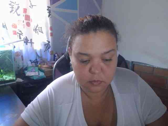 beautifulchubbyqueen webcam
