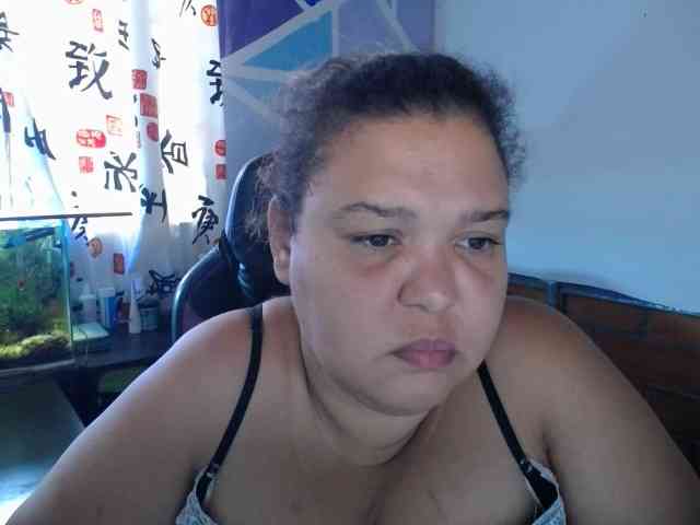beautifulchubbyqueen webcam