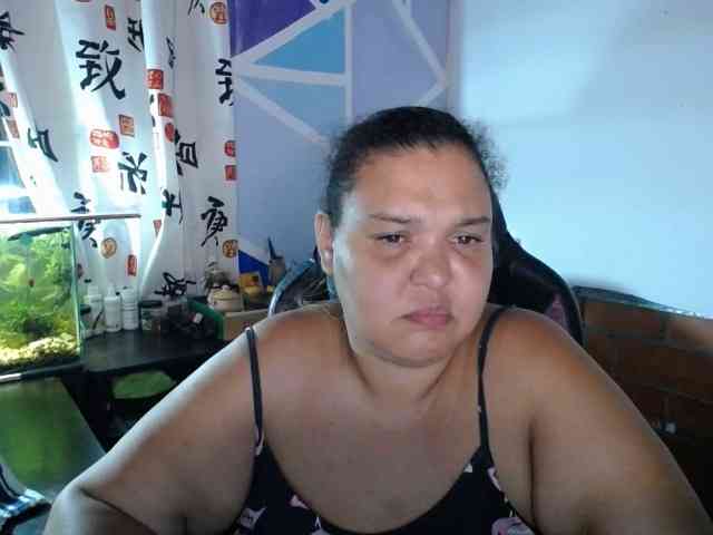 beautifulchubbyqueen webcam