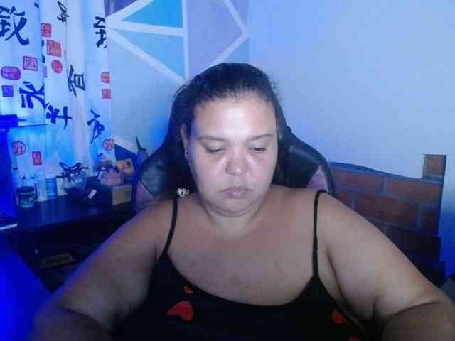 beautifulchubbyqueen webcam