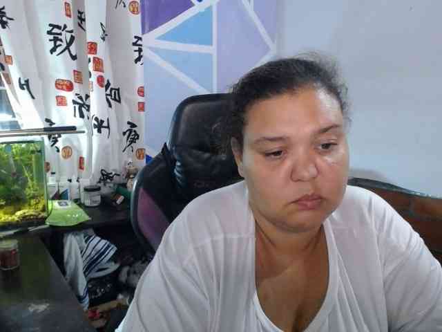 beautifulchubbyqueen webcam