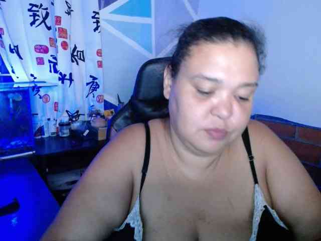 beautifulchubbyqueen webcam