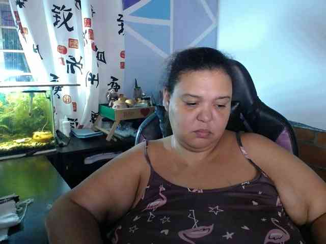 beautifulchubbyqueen webcam