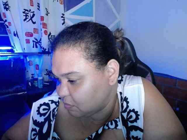 beautifulchubbyqueen webcam