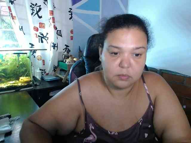 beautifulchubbyqueen webcam