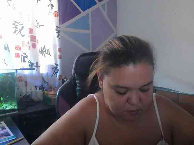 beautifulchubbyqueen webcam