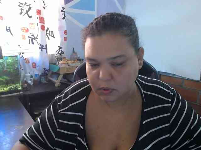 beautifulchubbyqueen webcam