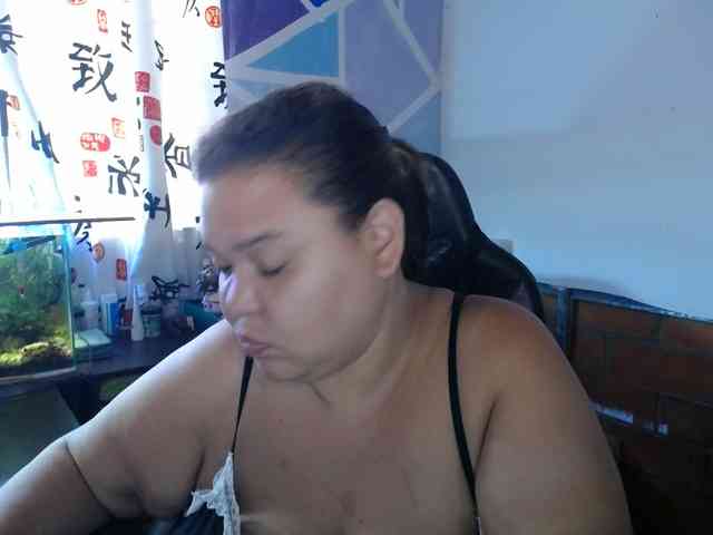 beautifulchubbyqueen webcam