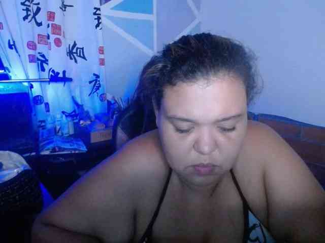 beautifulchubbyqueen webcam