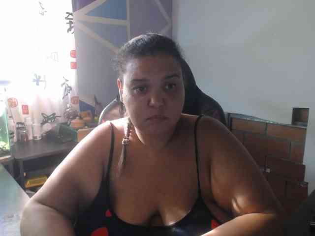 beautifulchubbyqueen webcam