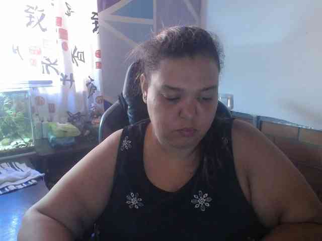 beautifulchubbyqueen webcam