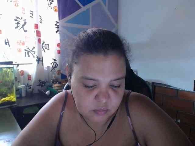 beautifulchubbyqueen webcam