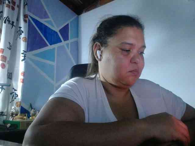 beautifulchubbyqueen webcam