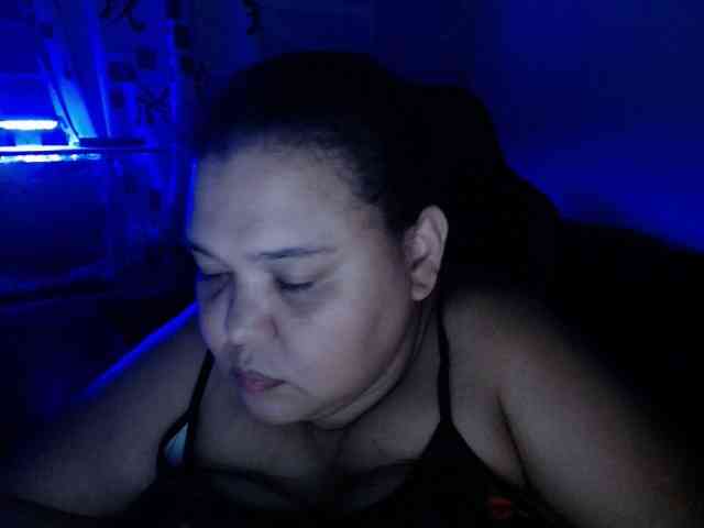 beautifulchubbyqueen webcam
