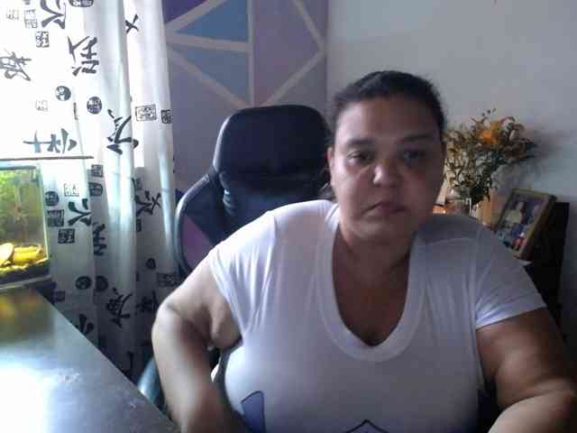 beautifulchubbyqueen's webcam live show