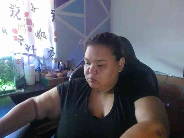 beautifulchubbyqueen webcam