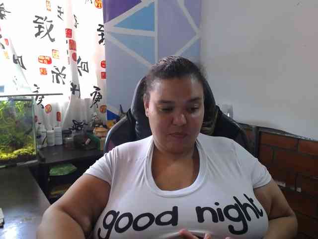 beautifulchubbyqueen webcam