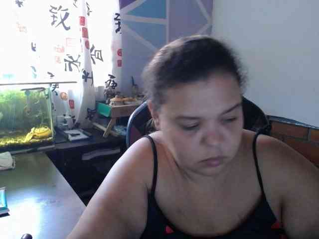 beautifulchubbyqueen webcam