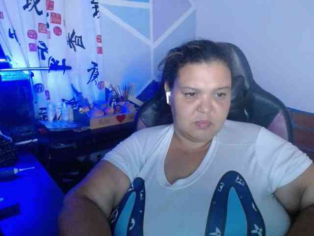beautifulchubbyqueen webcam