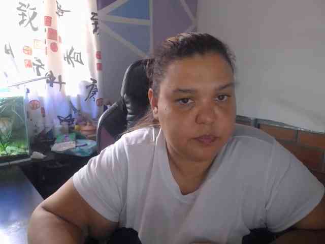 beautifulchubbyqueen webcam
