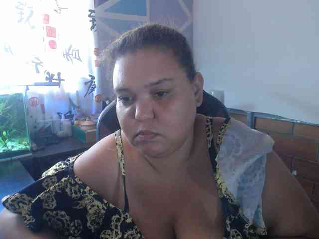beautifulchubbyqueen webcam
