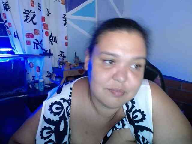 beautifulchubbyqueen webcam