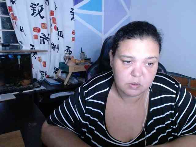 beautifulchubbyqueen webcam