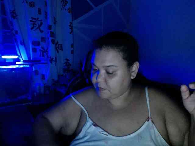 beautifulchubbyqueen webcam