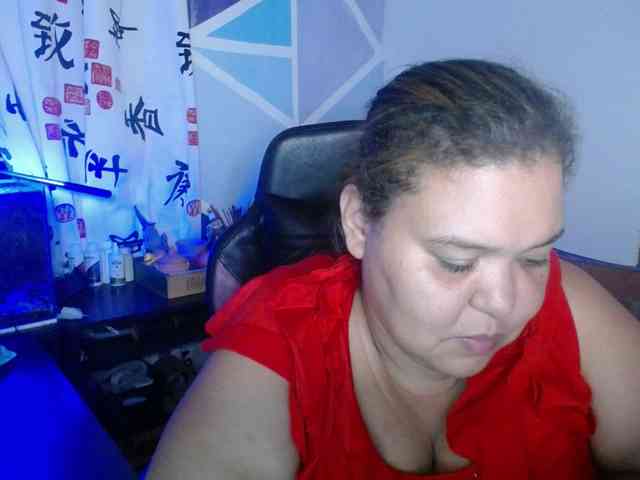 beautifulchubbyqueen webcam