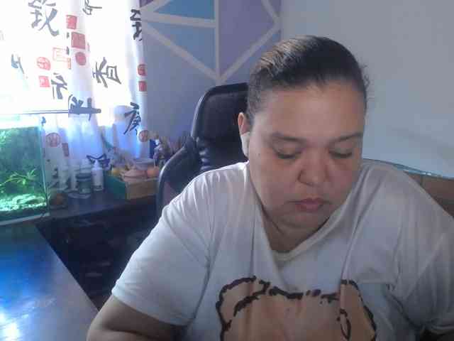 beautifulchubbyqueen webcam