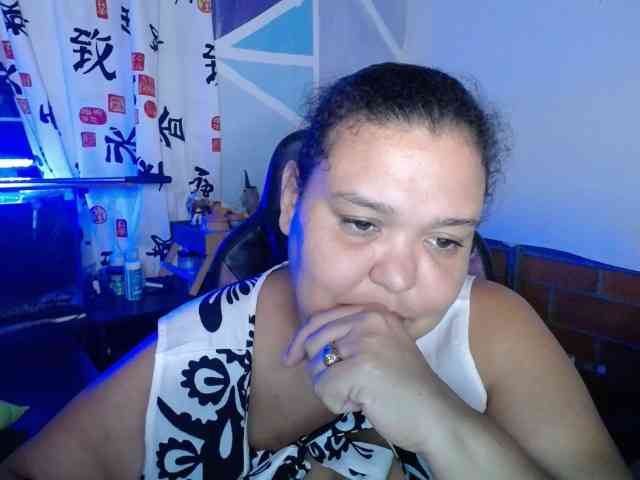 beautifulchubbyqueen webcam