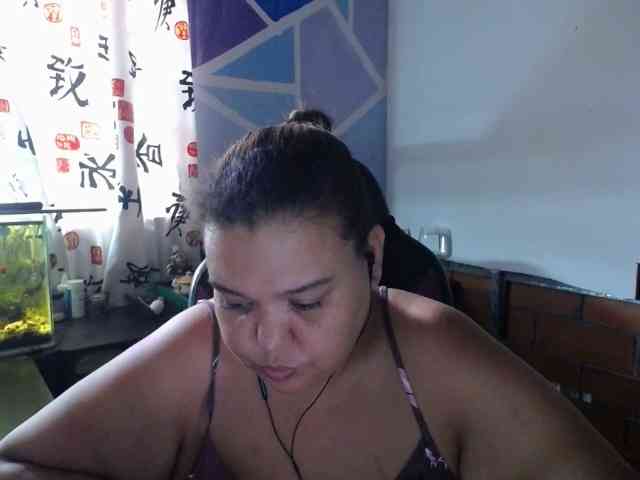 beautifulchubbyqueen webcam