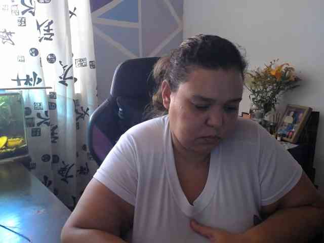 beautifulchubbyqueen webcam