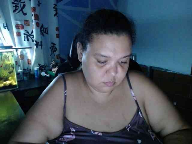 beautifulchubbyqueen webcam