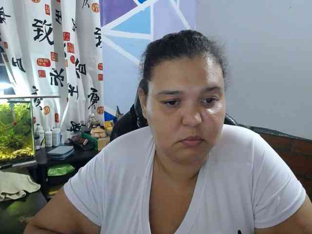 beautifulchubbyqueen webcam