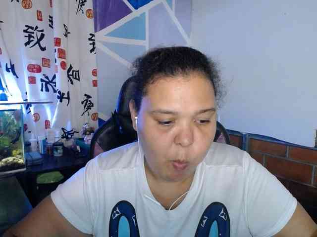 beautifulchubbyqueen webcam