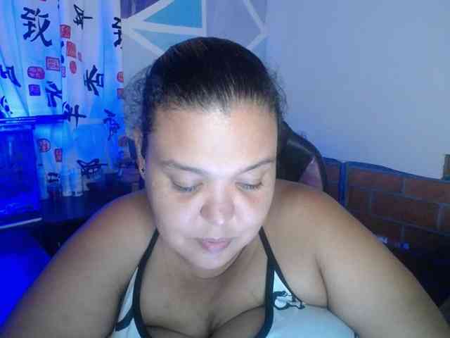 beautifulchubbyqueen webcam