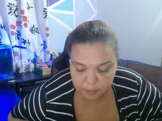 beautifulchubbyqueen webcam