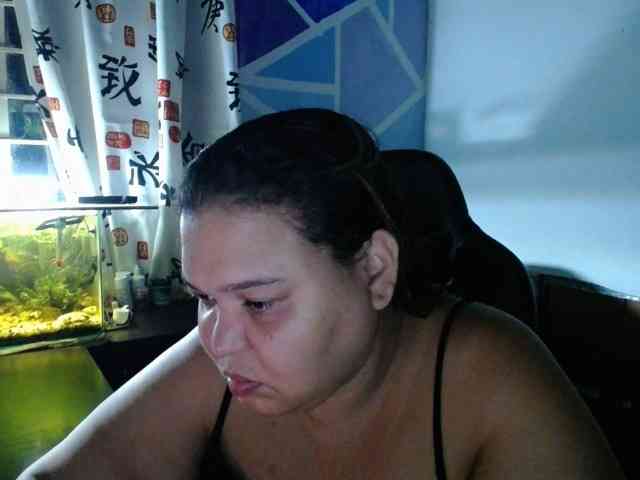 beautifulchubbyqueen webcam