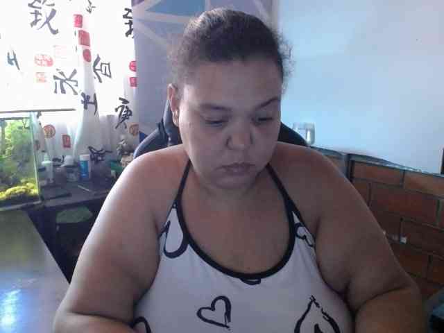 beautifulchubbyqueen webcam