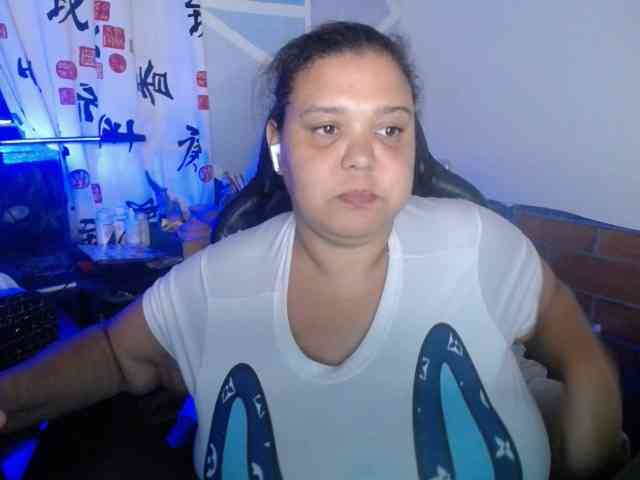 beautifulchubbyq... Live Webcam on BongaCams