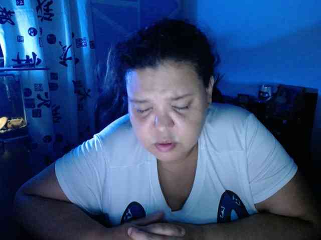 beautifulchubbyqueen webcam