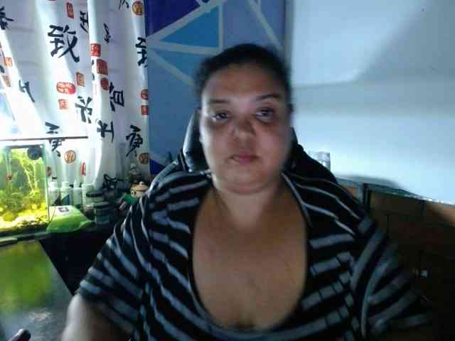 beautifulchubbyqueen webcam
